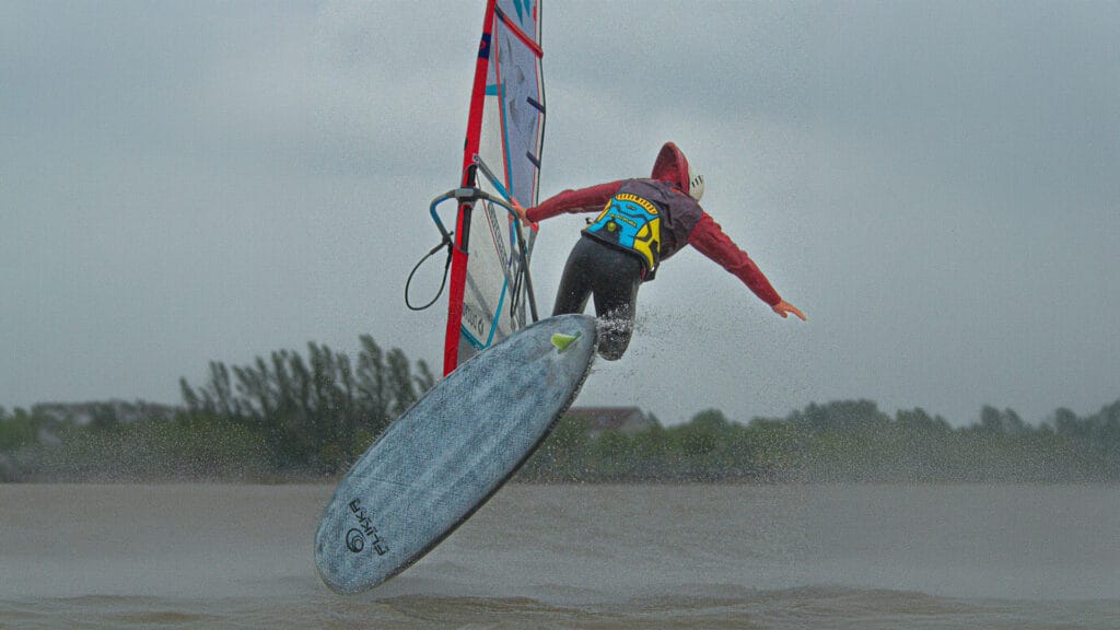Saisonstart 2026 - Unsere Surfschule In Podersdorf Öffnet Im April 1 podersdorf school sports